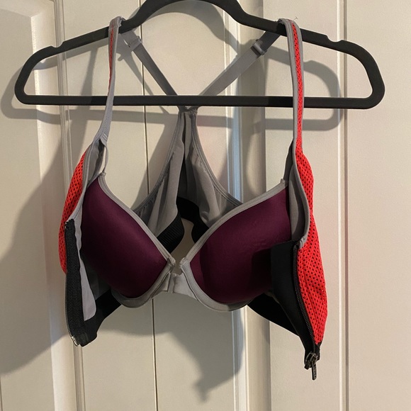 Victoria’s Secret front zip sports bra hot pink - Picture 3 of 3